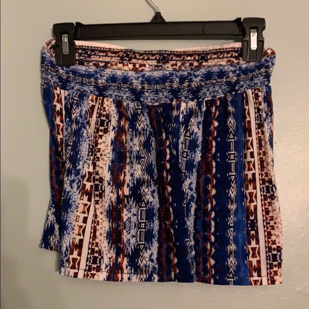 flowy shorts size small